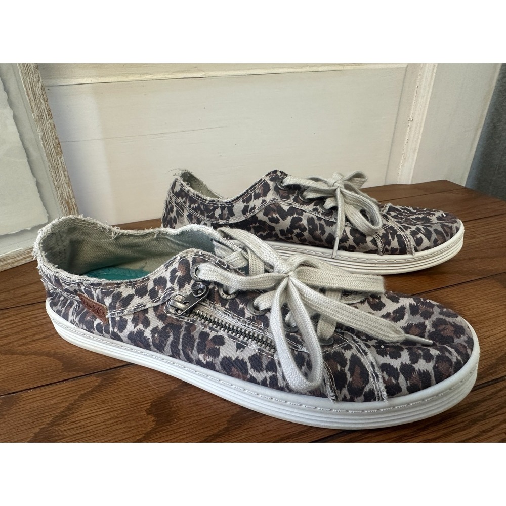 Blowfish Womans Tennis‎ Shoes Size 9 Sneakers Leopard Distressed Lace Up Casual